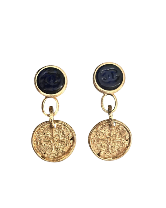 Chanel 1993 Gold Clip On Earrings
